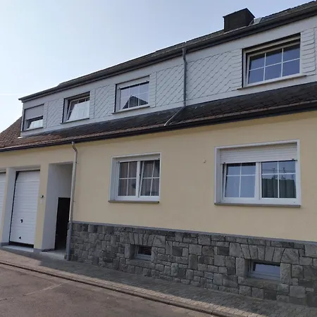 Moderne Zimmer in einem Privathaus Siershahn Exterior foto
