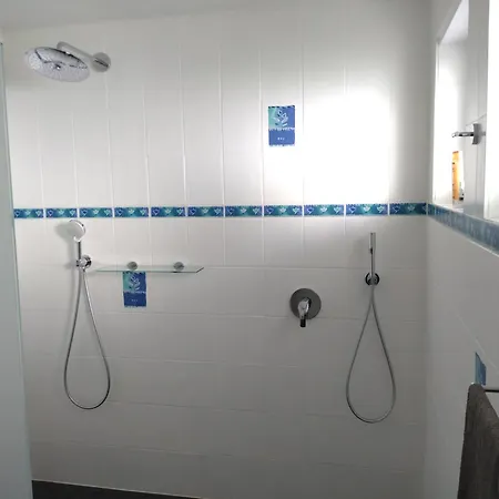 Moderne Zimmer in einem Privathaus Siershahn Exterior foto